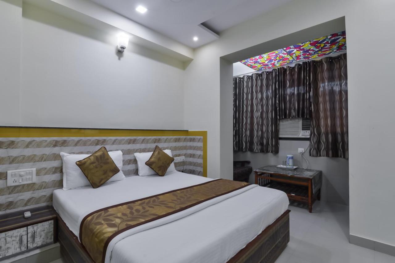 Hotel Aroma- Dadar Bombaim Exterior foto