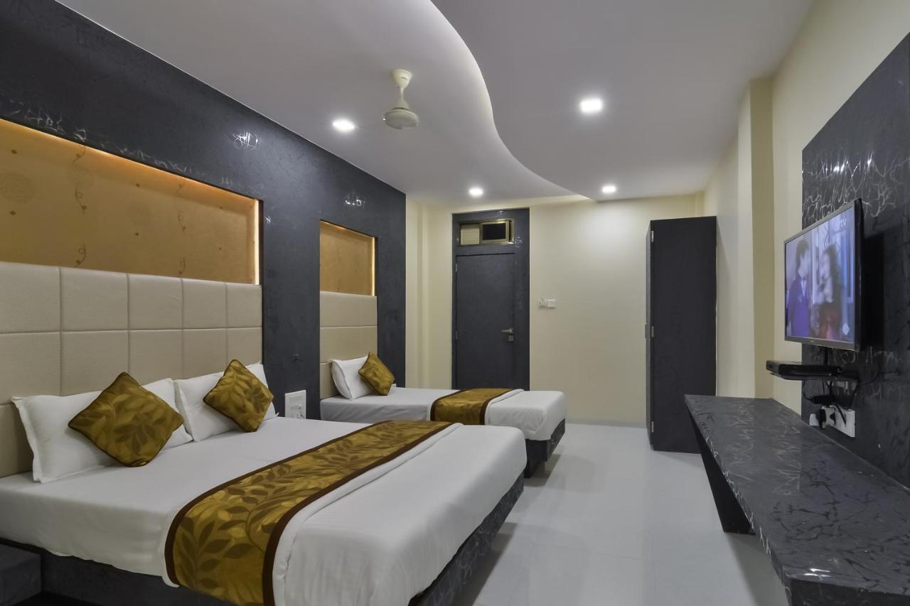 Hotel Aroma- Dadar Bombaim Exterior foto