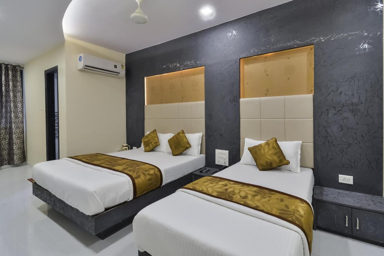 Hotel Aroma- Dadar Bombaim Exterior foto