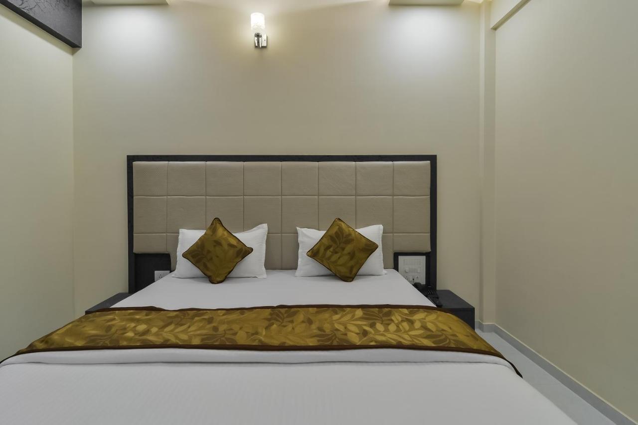 Hotel Aroma- Dadar Bombaim Exterior foto